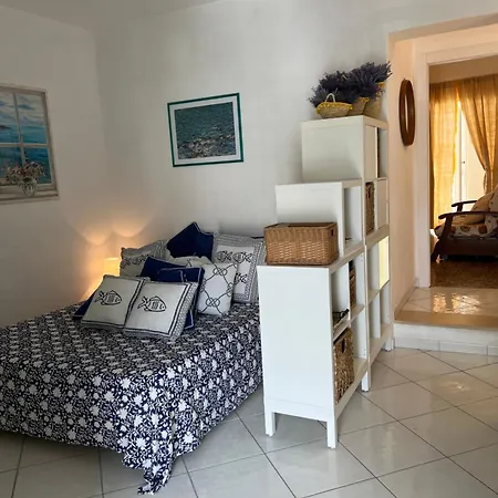 Mare Fuori شقة بونسا